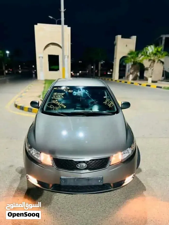 Kia Forte 2011 photo 3