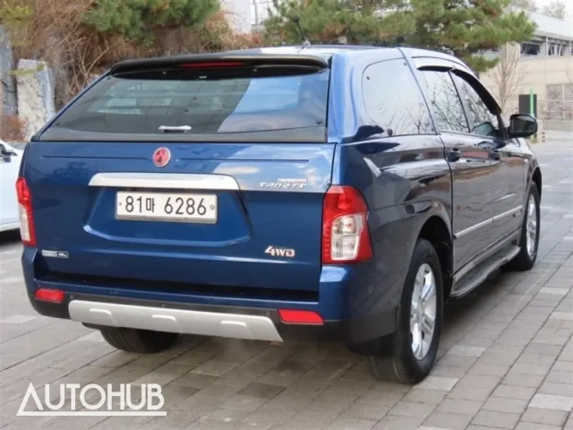KG Mobility Korando 2013 photo 3
