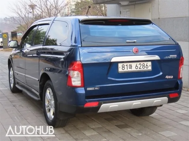 KG Mobility Korando 2013 photo 4