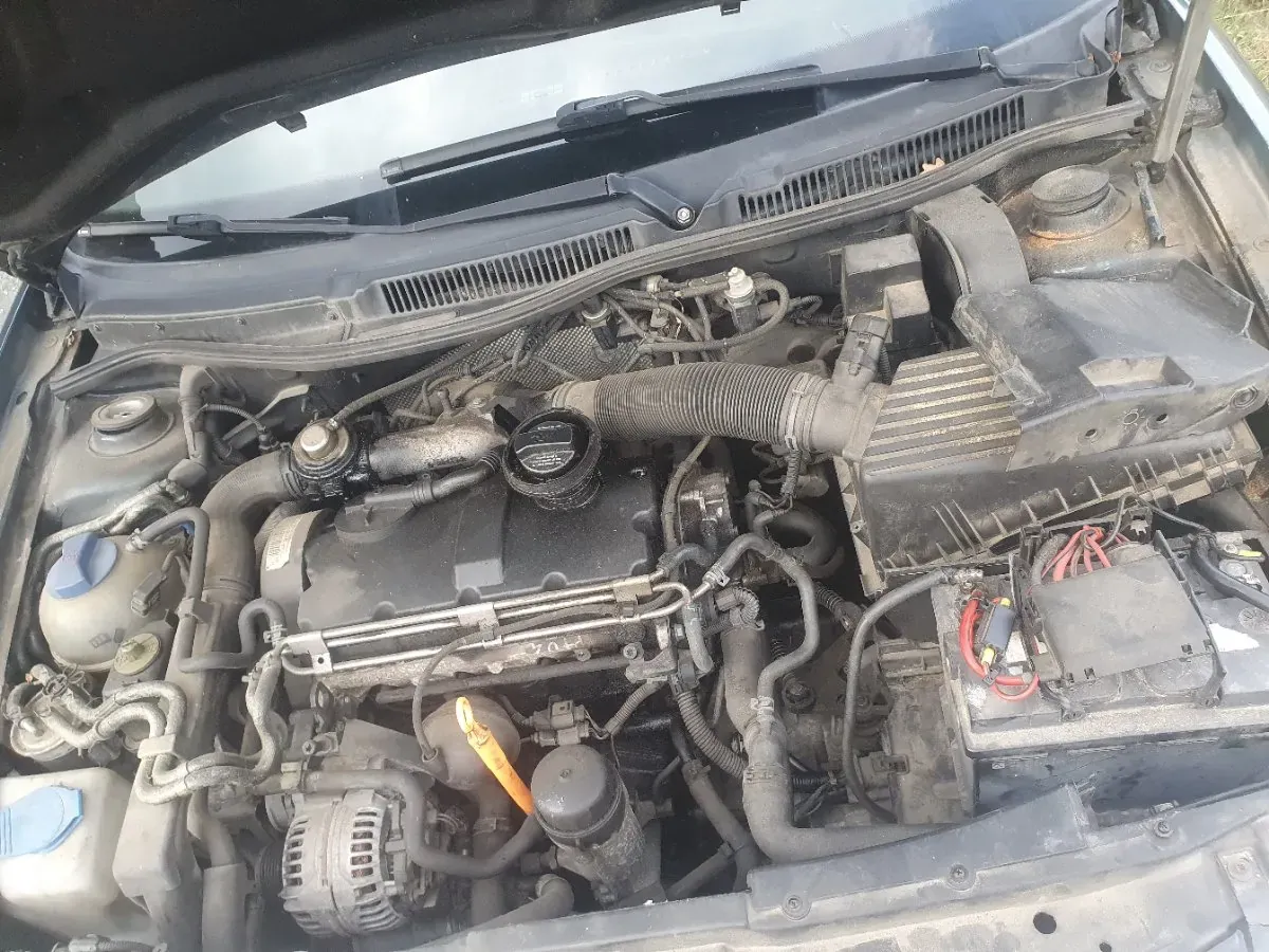 Volkswagen Golf 2002 photo 3