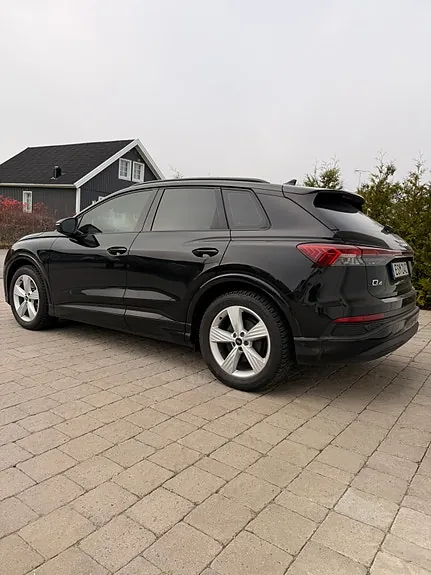 Audi Q4 E-Tron 2023 photo 3