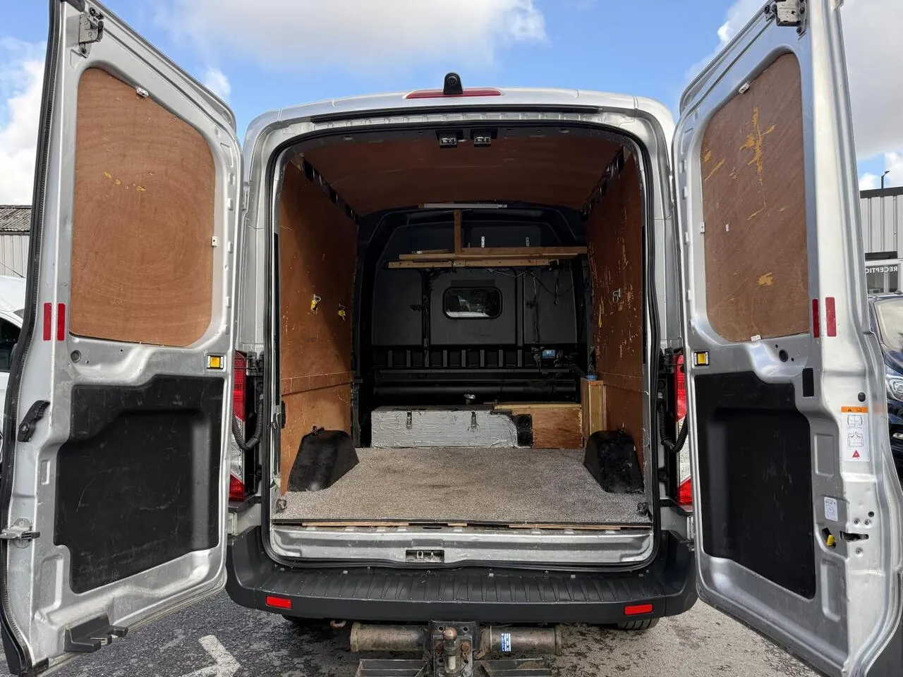 Ford Transit 350 2015 photo 3