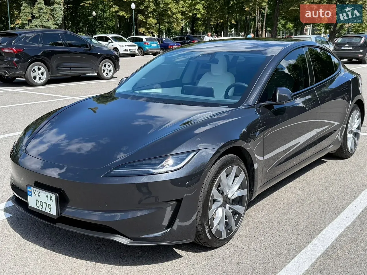 Tesla Model 3 2025 photo 2