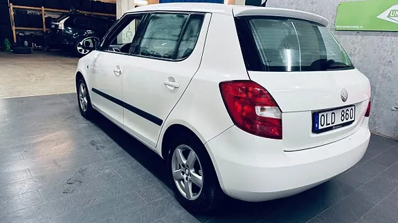 Skoda Fabia 2009 photo 5