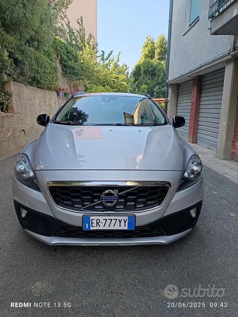 Volvo V40 2013 photo 3
