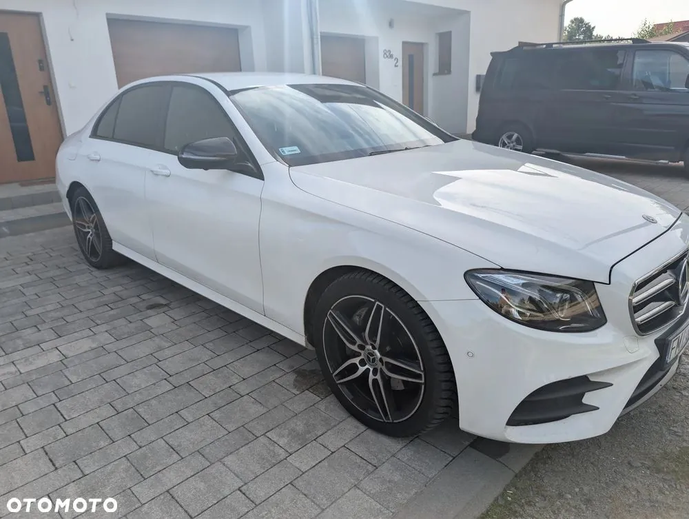 Mercedes-Benz E-Class 2017 photo 4
