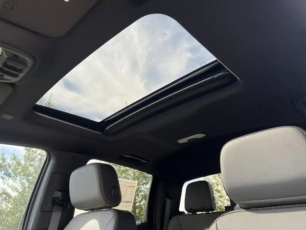 Chevrolet Colorado 2026 photo 2