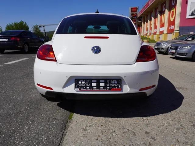 Volkswagen Beetle 2012 photo 2