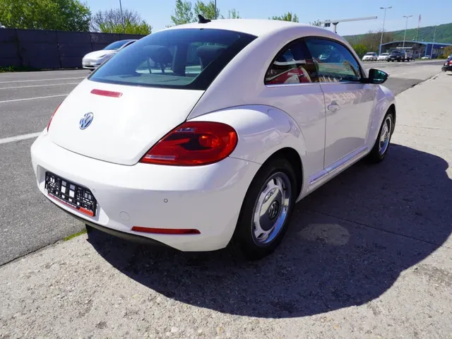Volkswagen Beetle 2012 photo 3