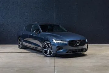 Volvo S60 2024 photo 3