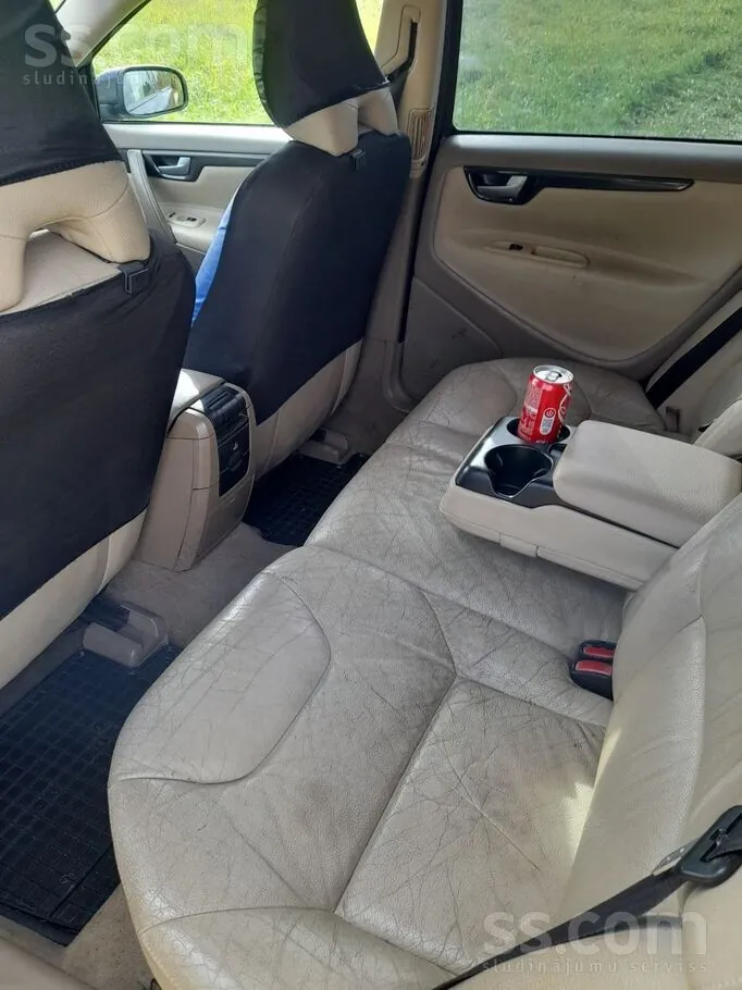 Volvo V70 2004 photo 5