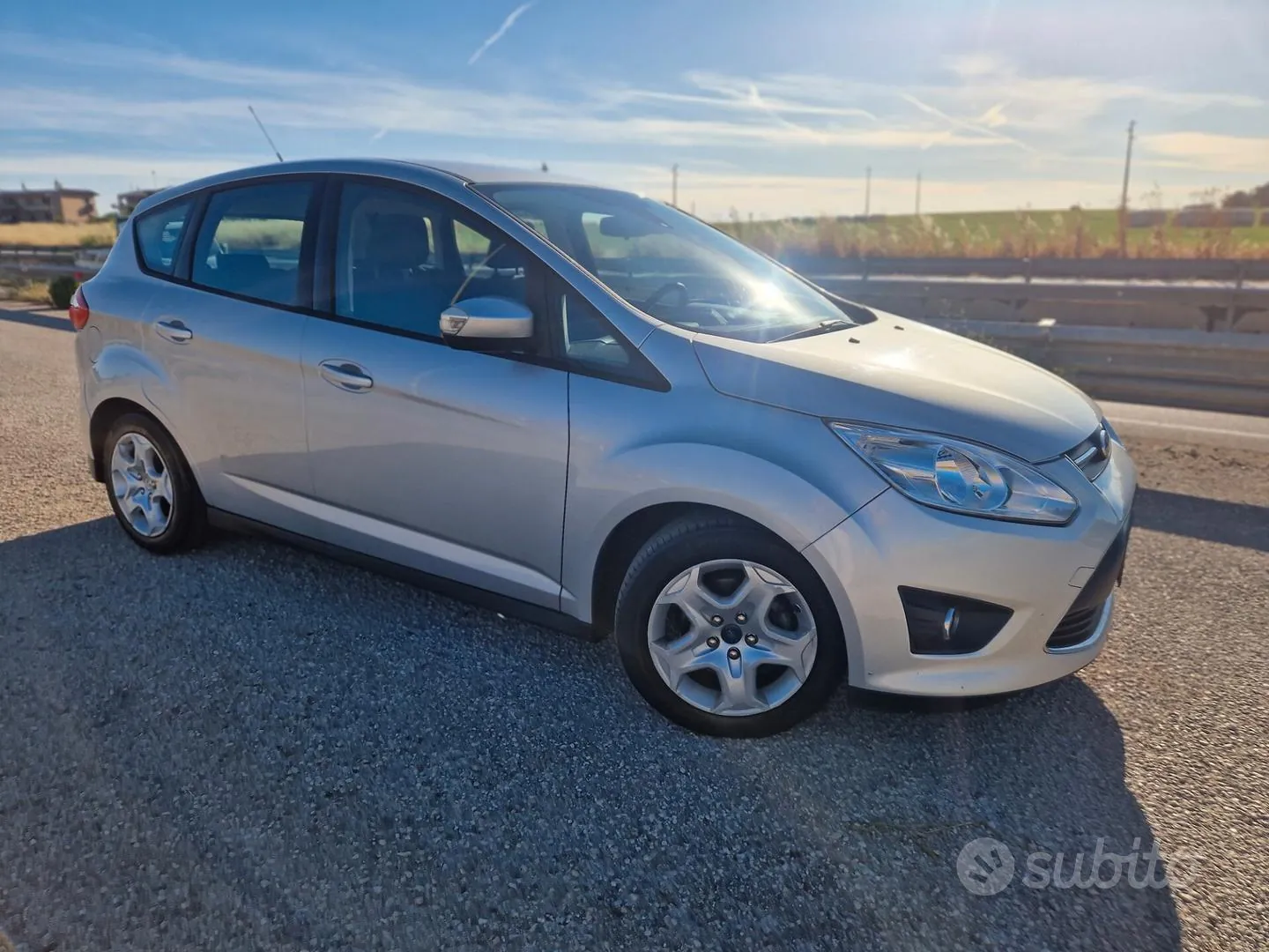 Ford C-Max 2015 photo 2