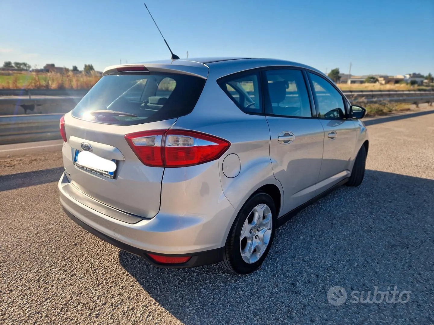 Ford C-Max 2015 photo 4