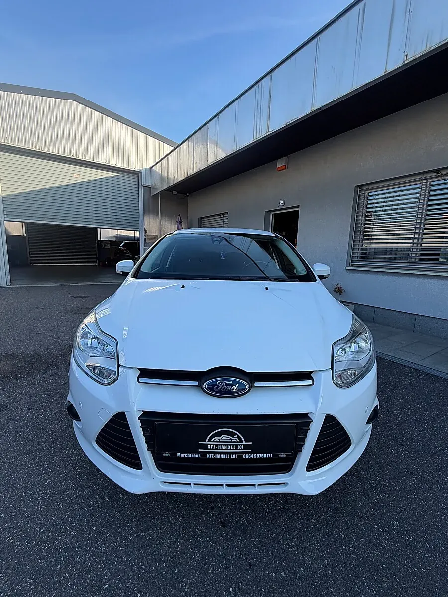 Ford Focus 2014 photo 2
