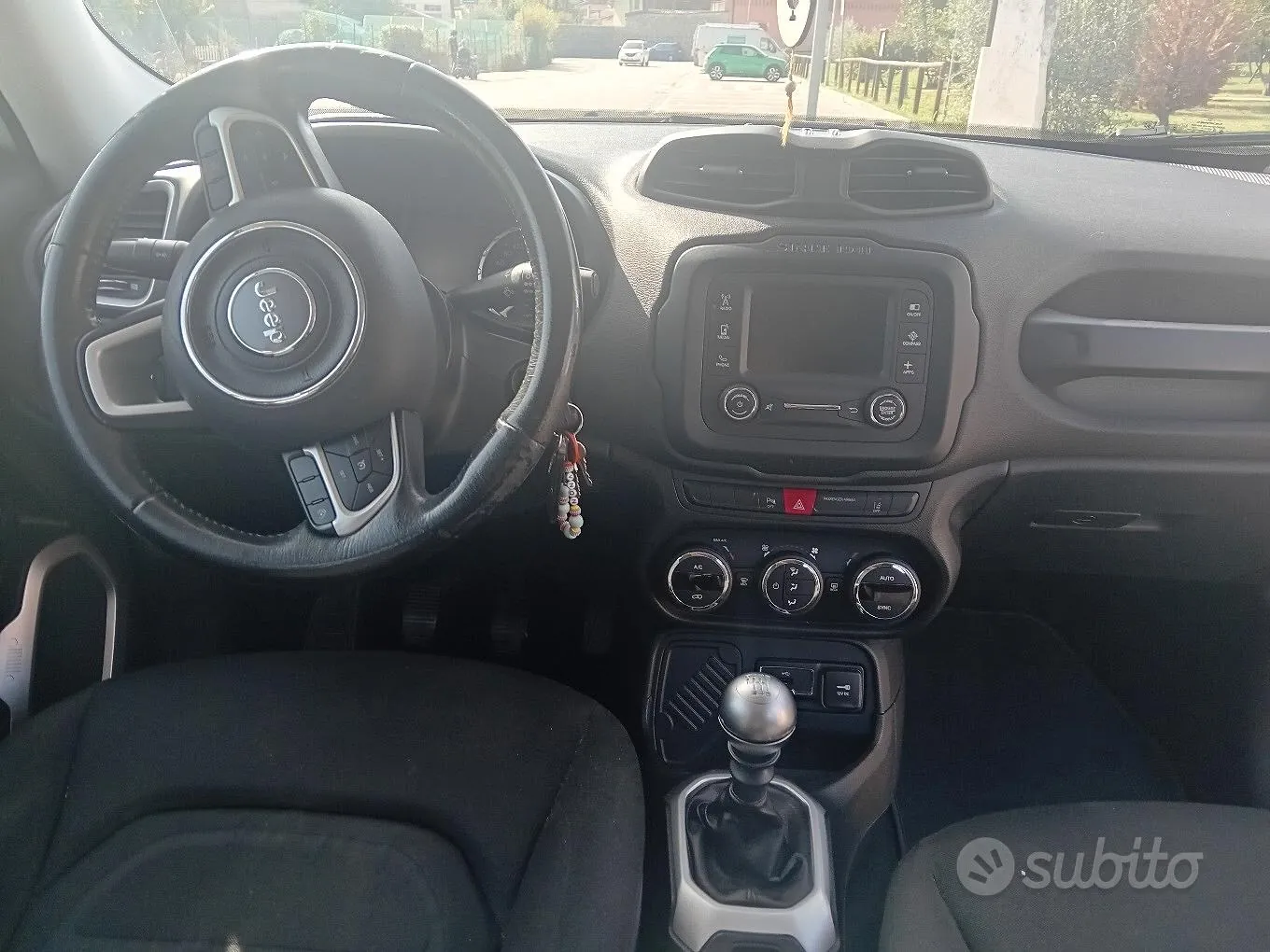 Jeep Renegade 2016 photo 5
