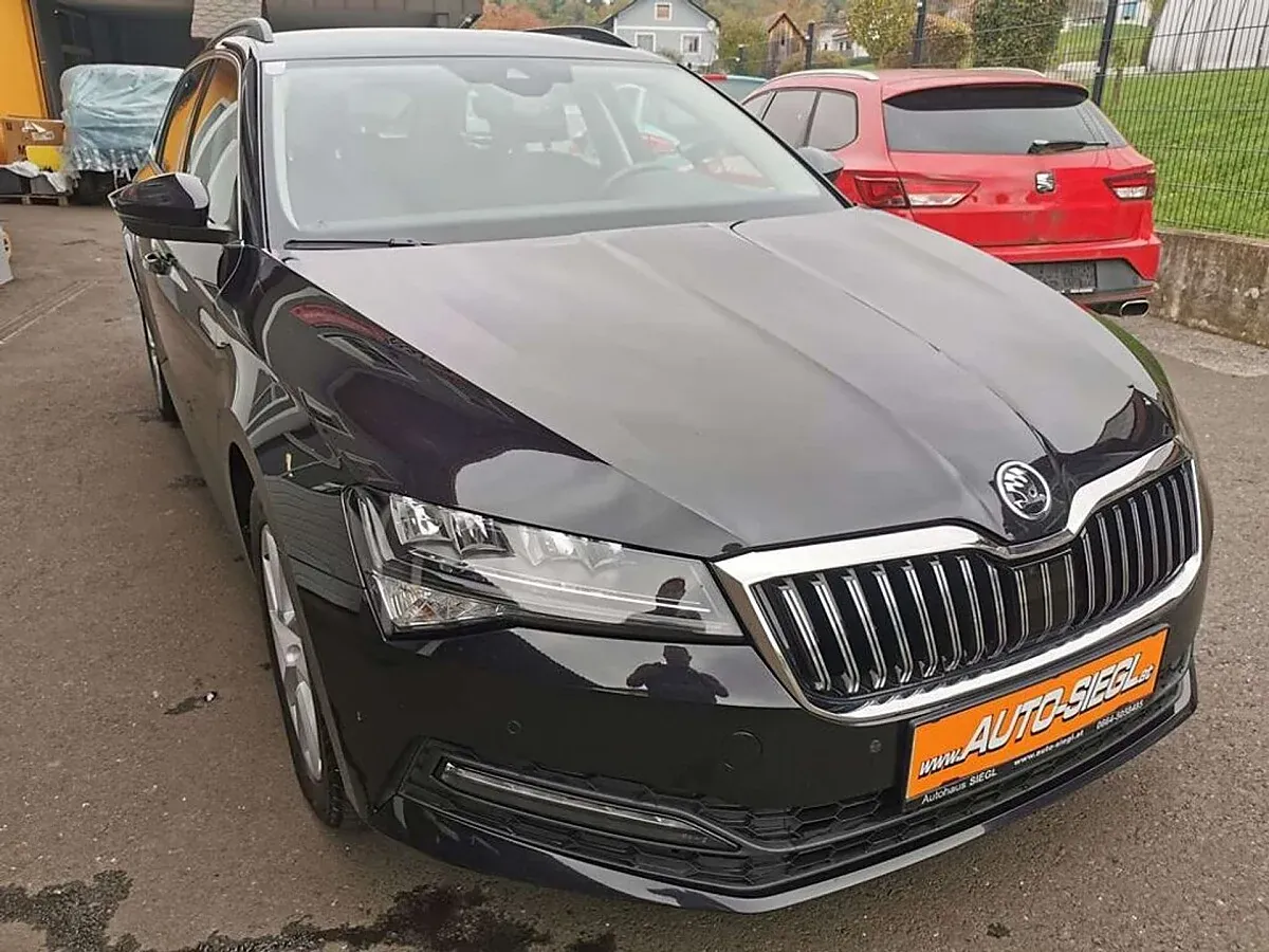 Skoda Superb 2022 photo 3