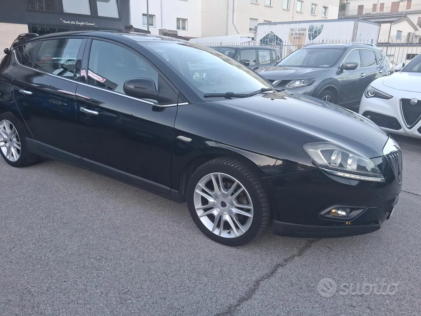 Lancia Delta 2010 photo 2