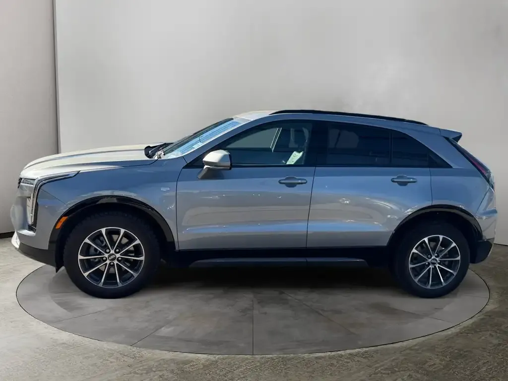 Cadillac Xt4 2024 photo 2