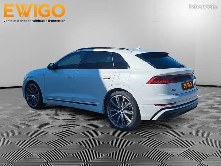 Audi Q8 2021 photo 3