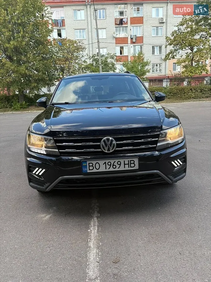 Volkswagen Tiguan 2018 photo 2