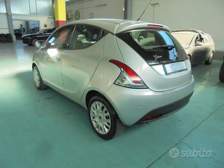 Lancia Ypsilon 2013 photo 4