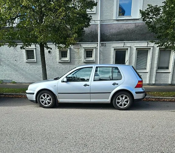 Volkswagen Golf Iv 2003 photo 2