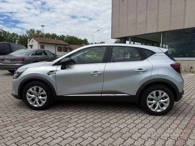 Renault Captur 2021 photo 2