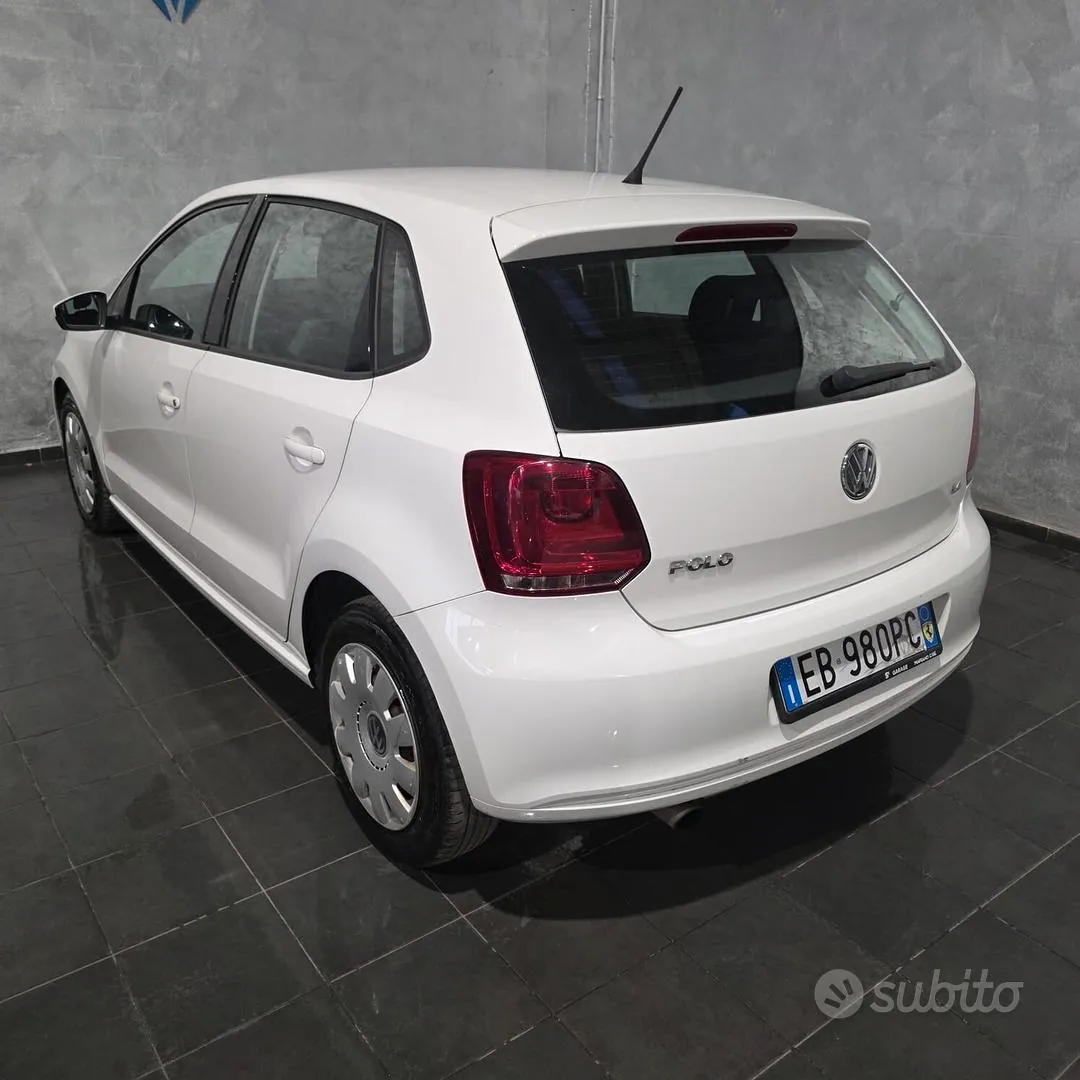 Volkswagen Polo 2010 photo 5