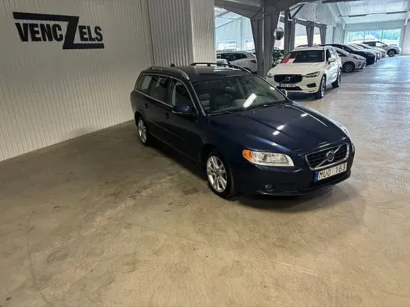 Volvo V70 2013 photo 2