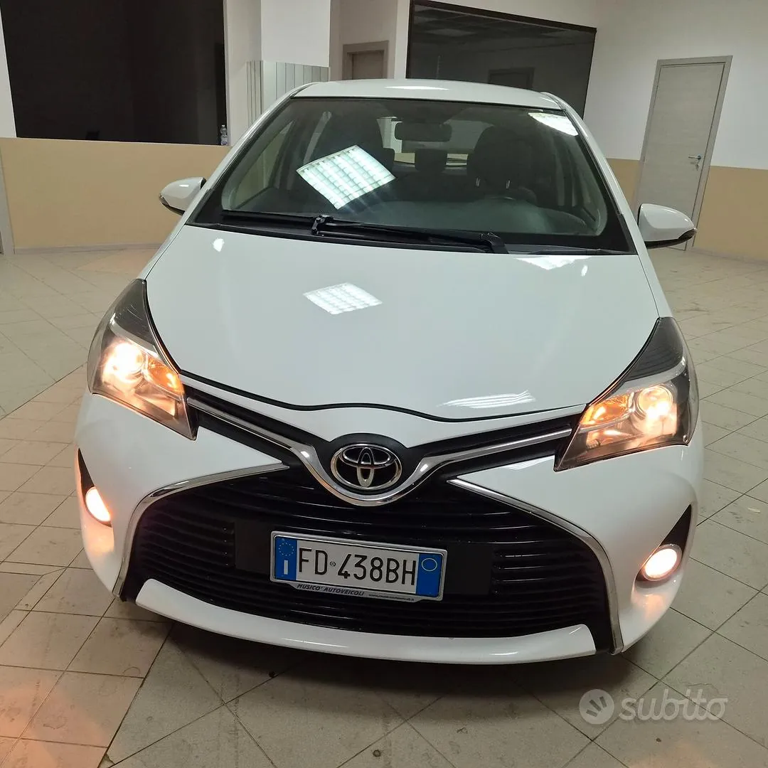 Toyota Yaris 2016 photo 4
