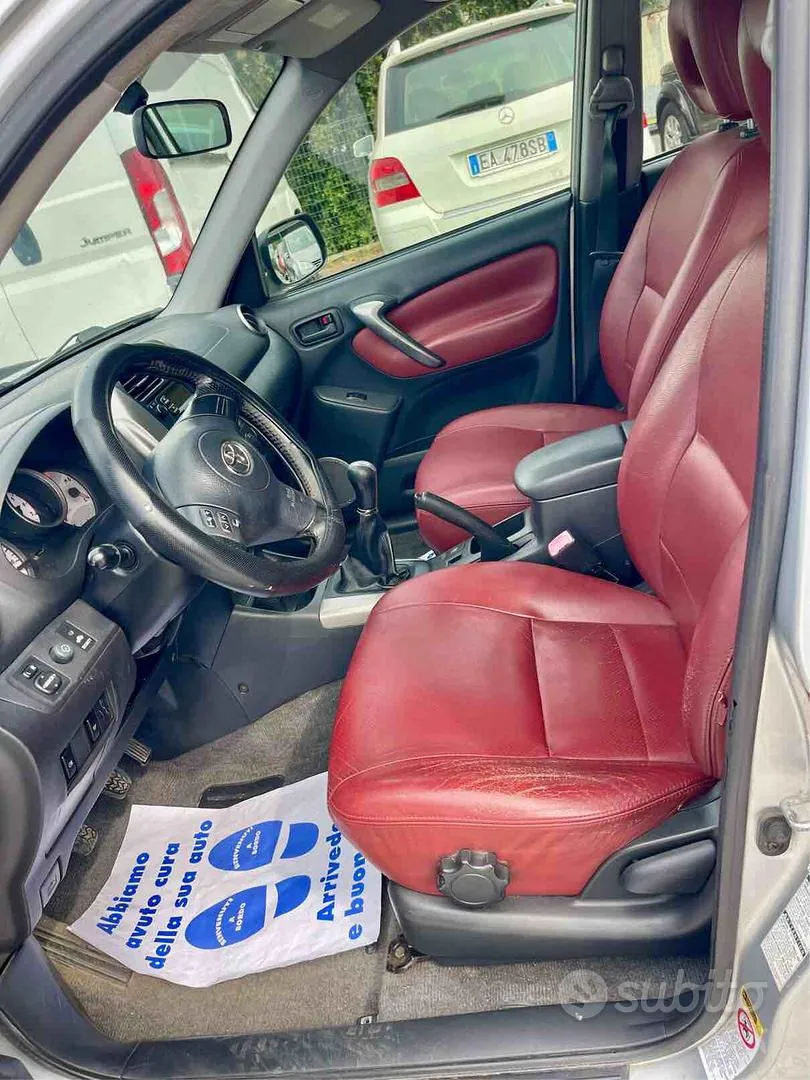 Toyota Rav4 2004 photo 4