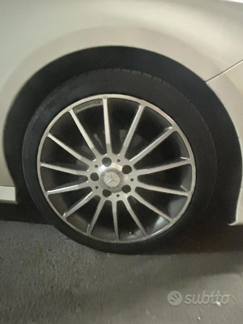 Mercedes-Benz A 180 2015 photo 4