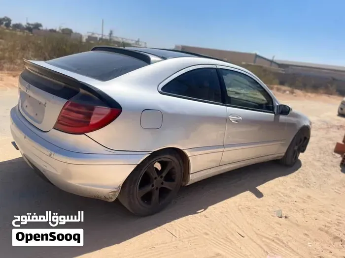 Mercedes-Benz C-Class 2002 photo 4