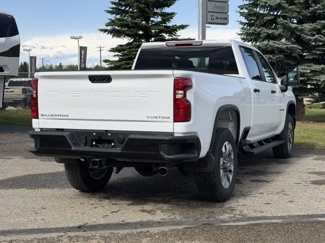 Chevrolet Silverado 2500Hd 2026 photo 5