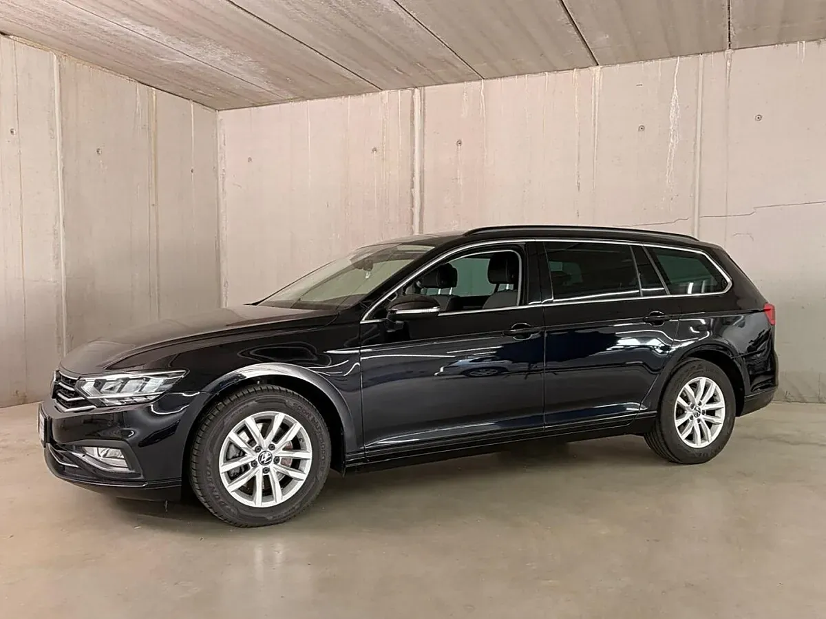 Volkswagen Passat 2023 photo 3