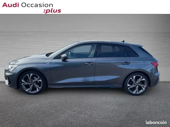 Audi A3 2022 photo 2