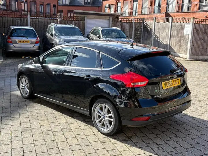 Ford Focus 2015 photo 5