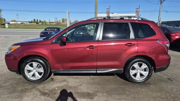 Subaru Forester 2015 photo 2