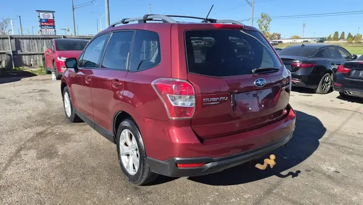 Subaru Forester 2015 photo 3