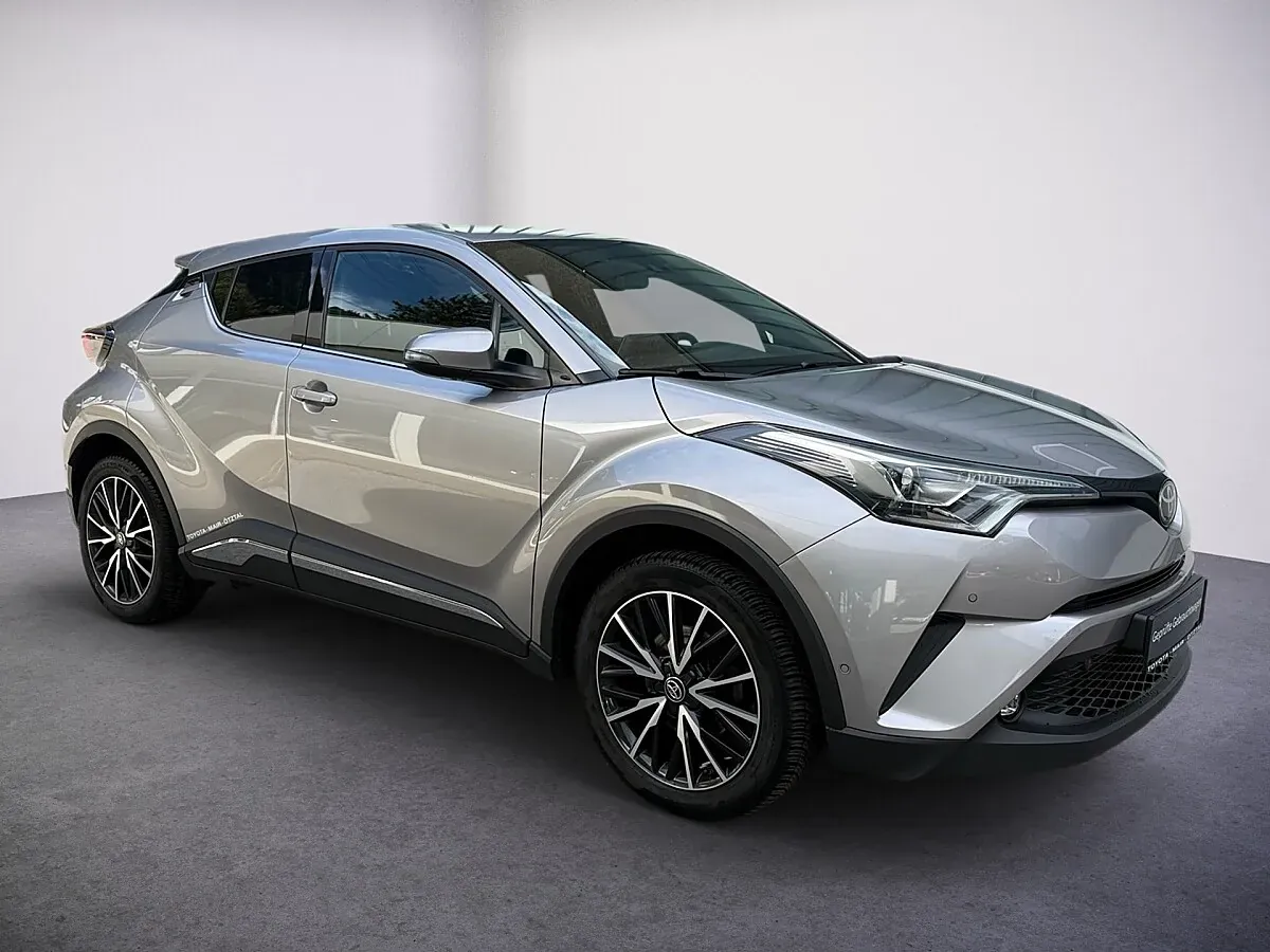 Toyota C-Hr 2018 photo 2