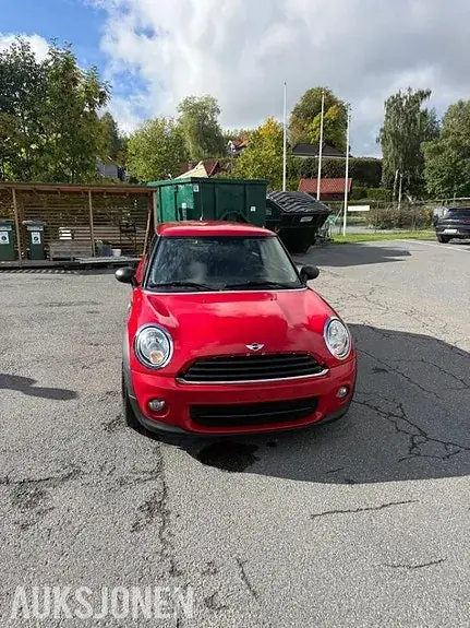 Mini One 2013 photo 2