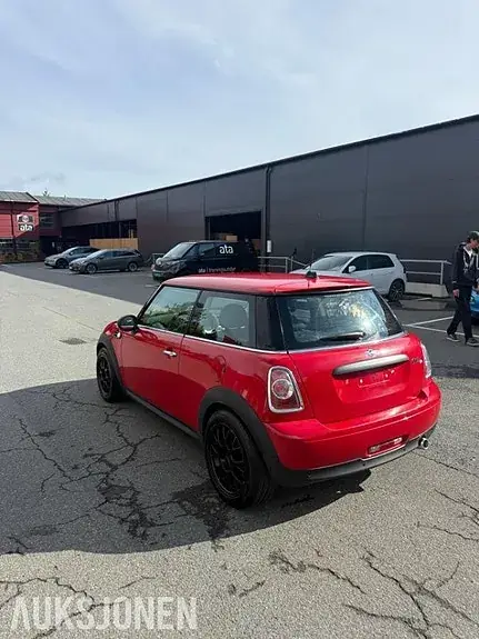 Mini One 2013 photo 3