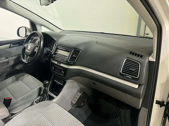Seat Alhambra 2012 photo 4