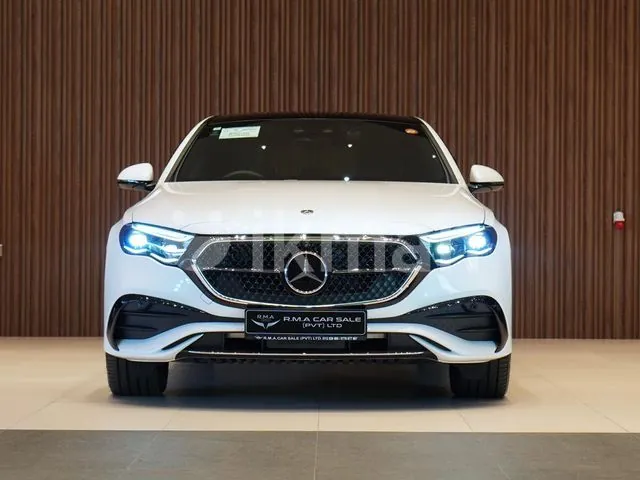 Mercedes-Benz E350 2024 photo 4