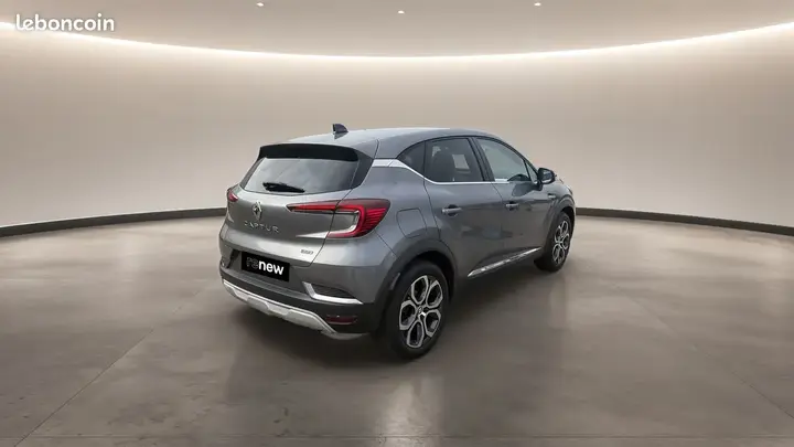 Renault Captur 2024 photo 3