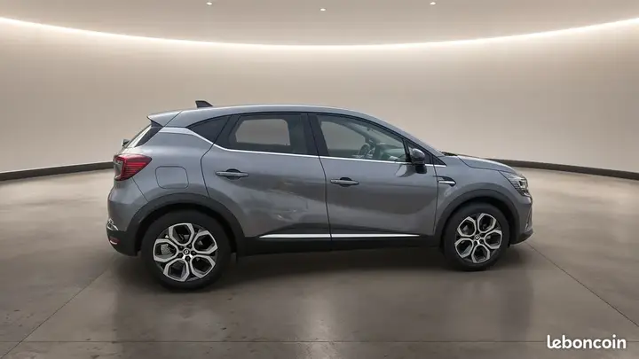 Renault Captur 2024 photo 2