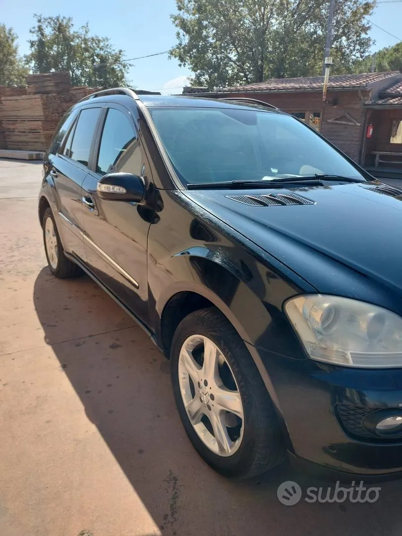 Mercedes-Benz 320 2008 photo 2
