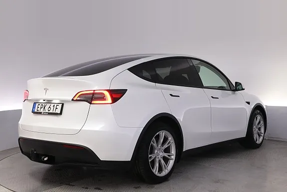 Tesla Model Y 2023 photo 5