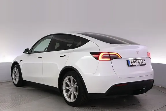 Tesla Model Y 2023 photo 4