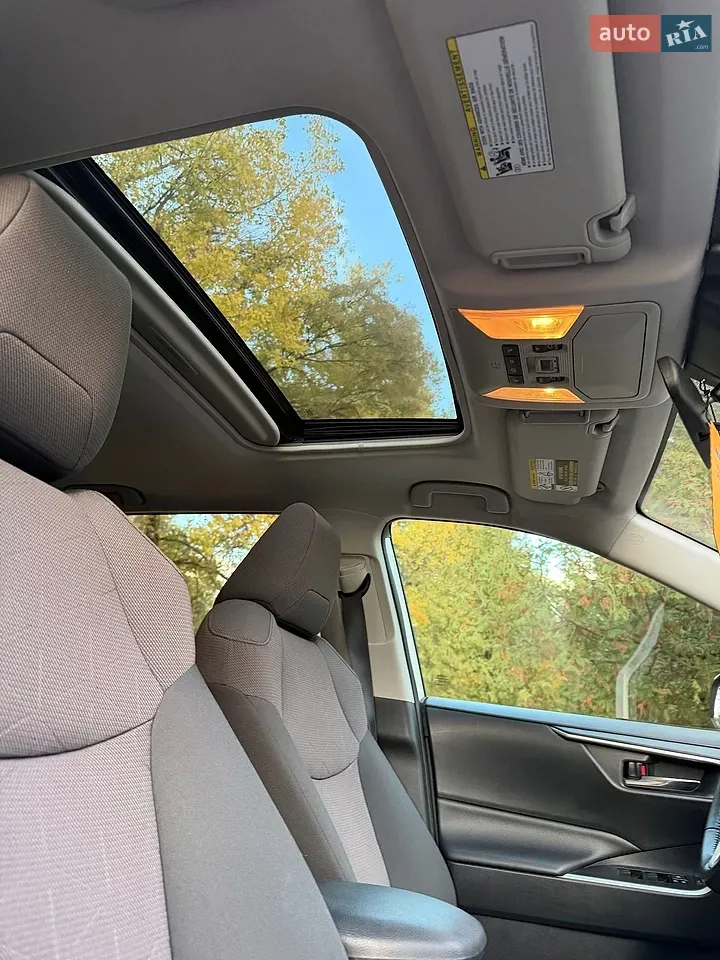 Toyota Rav4 2019 photo 5